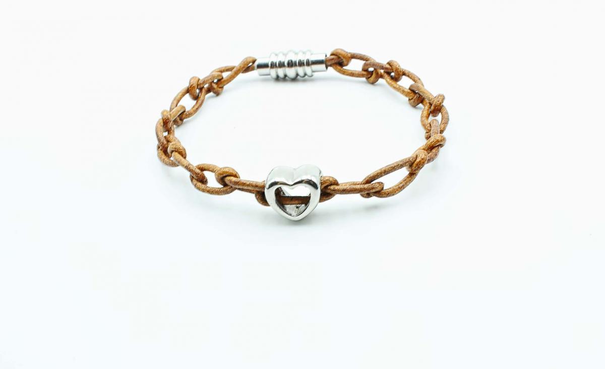 Latte Link Chain Leather Heart Bracelet