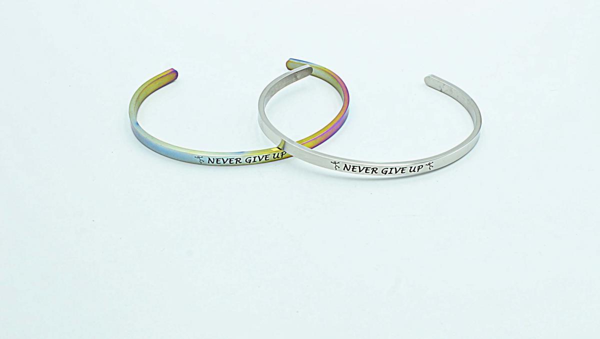 Inspirational Unisex Bangle - Never Give Up