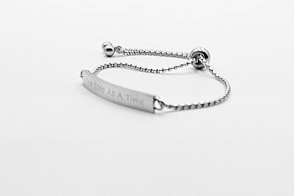 Inspirational Mantra Bracelet - One Step At A Time