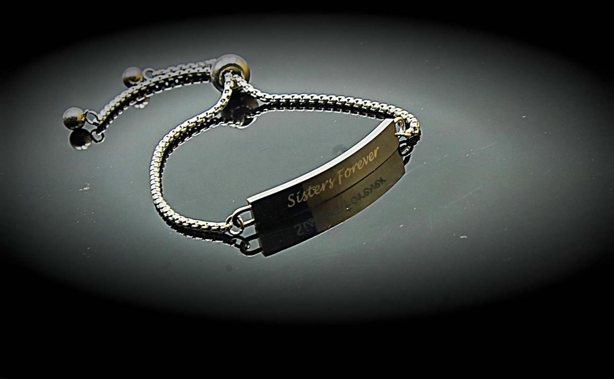 Sisters Forever Adjustable Bracelet In Stainless Steel