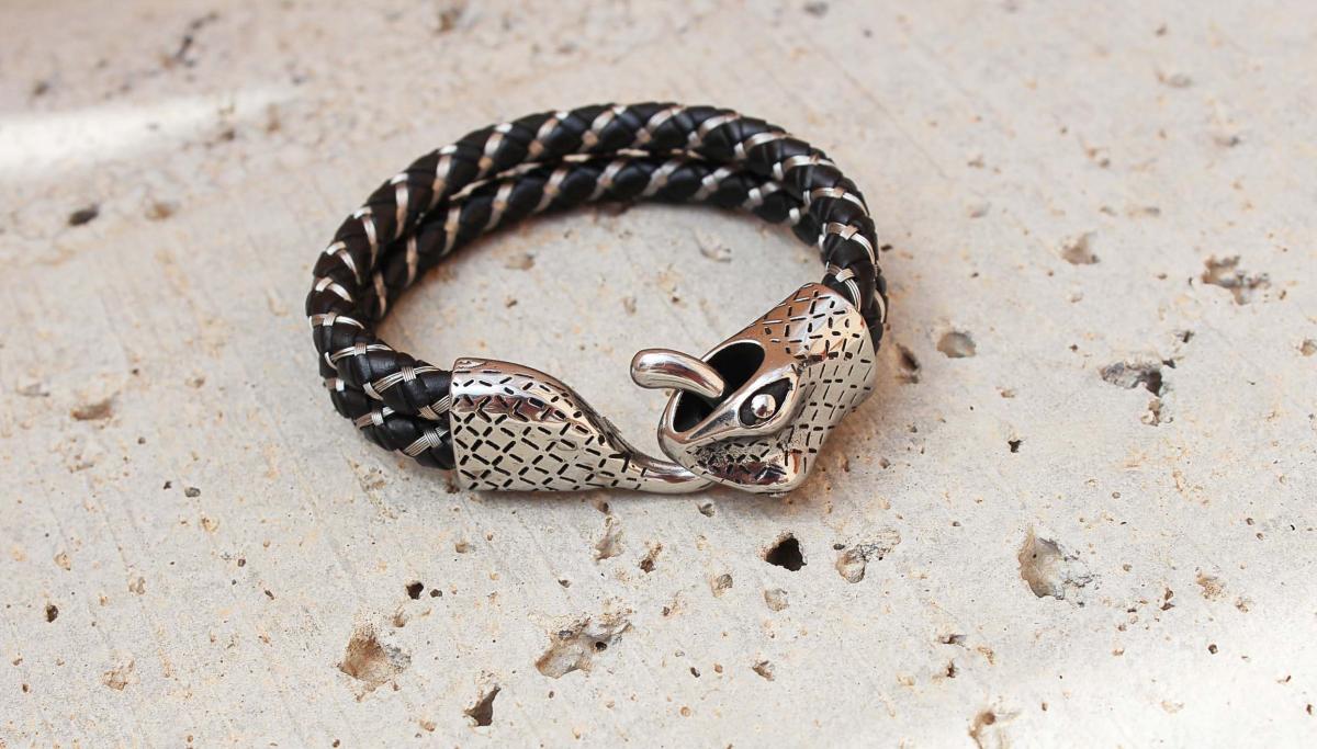 Snake Head Steel Wire Unisex Braided Leather Bracelet.