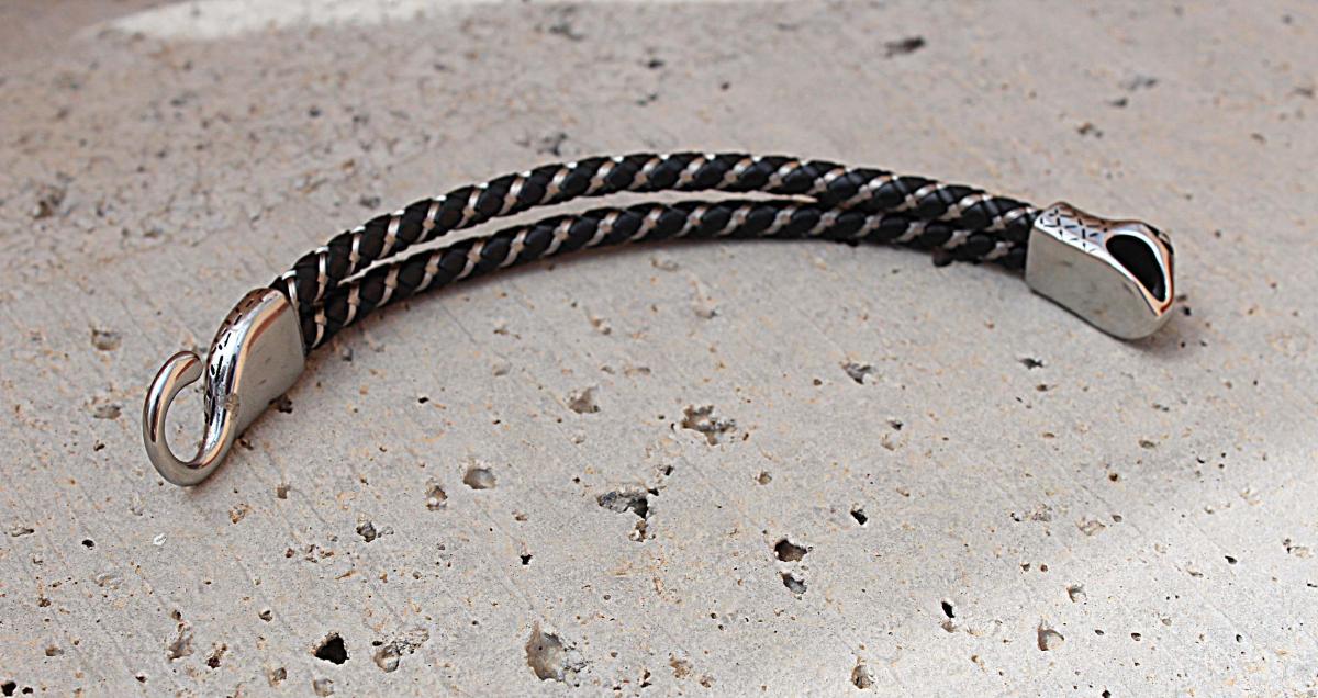 Snake Head Steel Wire Unisex Braided Leather Bracelet.