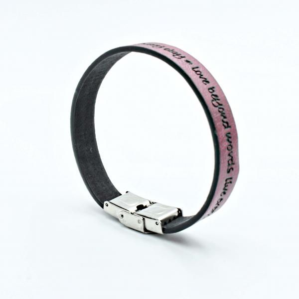 Bracelet -Laugh Every Day, Love Beyond Words, Live Every Momenta